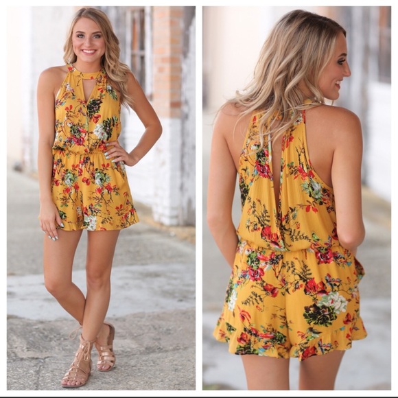 Pants - NWT 🌸🌸🌸Coachella Floral Romper 🌸🌸🌸